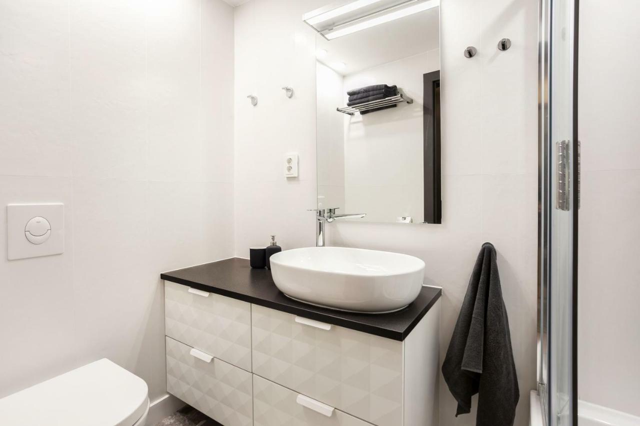 Luxury For Everyone - Hills Park Lux Apartments 2 วิลนีอุส ภายนอก รูปภาพ