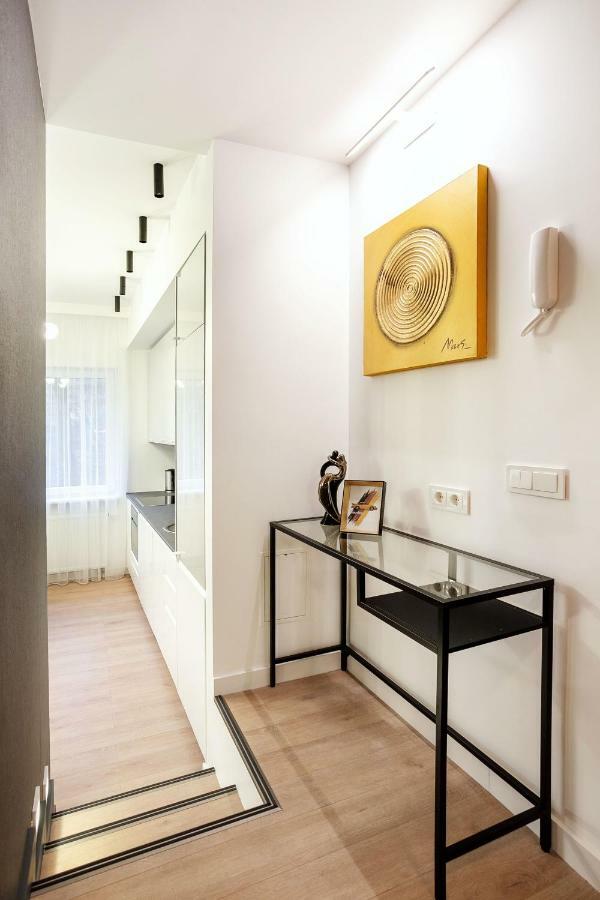 Luxury For Everyone - Hills Park Lux Apartments 2 วิลนีอุส ภายนอก รูปภาพ